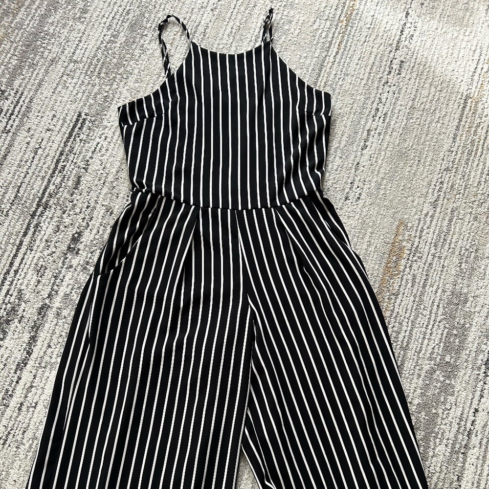 Moa Moa Women's Jumpsuit with Pockets - Size Medium